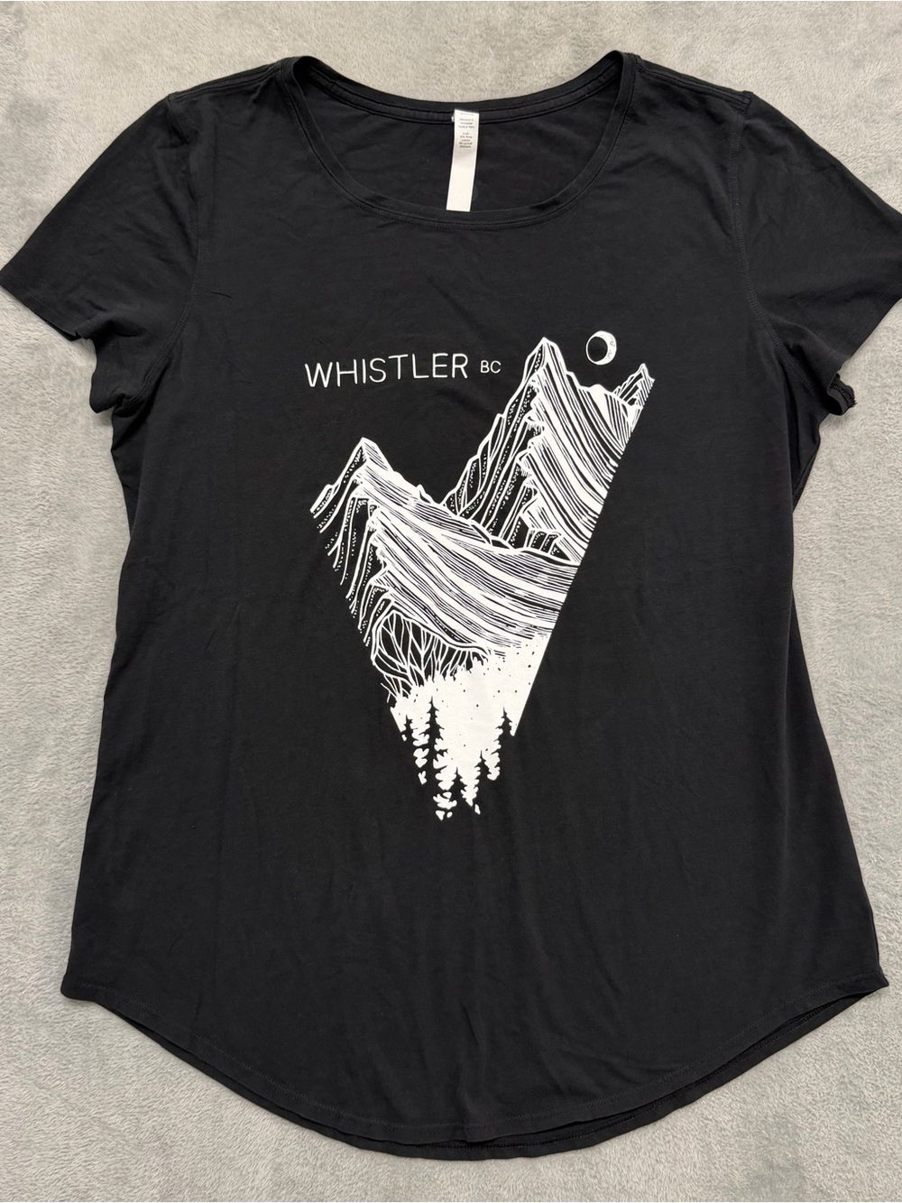 Lululemon Whistler BC Mountain Graphic T Shirt Womens 10 Black Pima Cotton